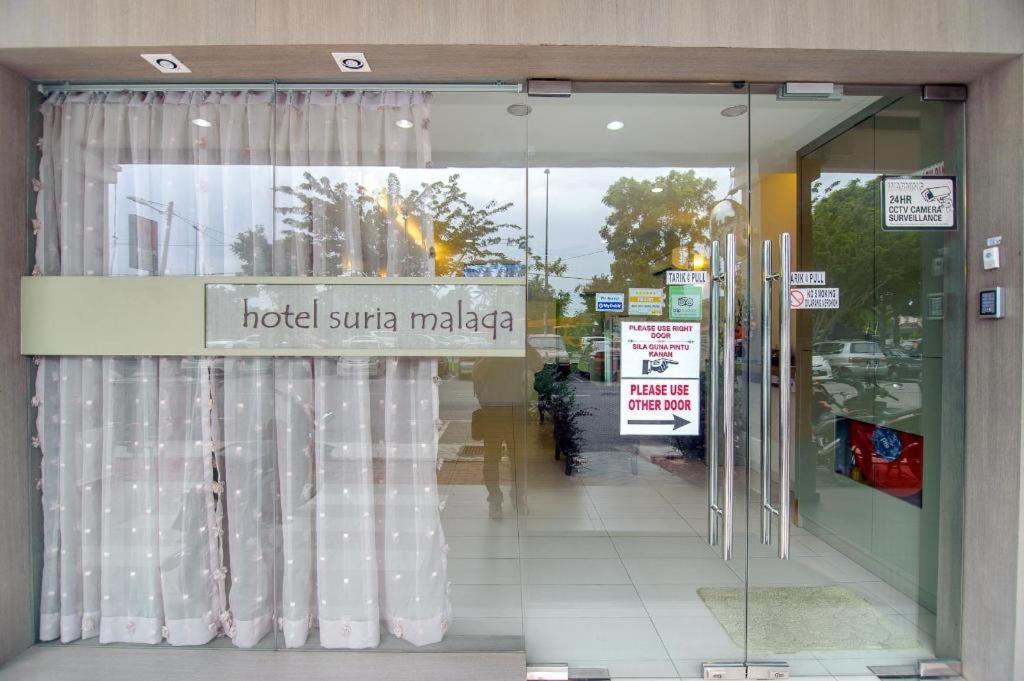 Hotel Suria Malaqa Малакка Экстерьер фото