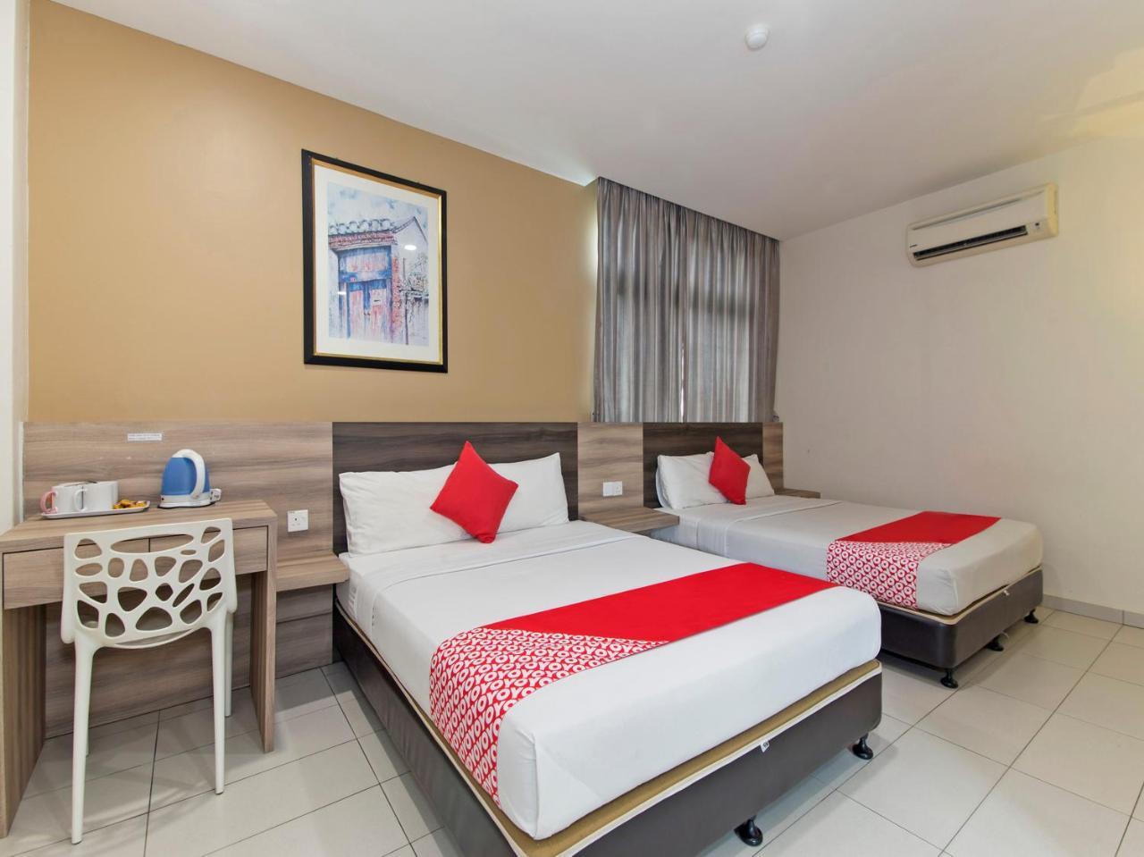 Hotel Suria Malaqa Малакка Экстерьер фото