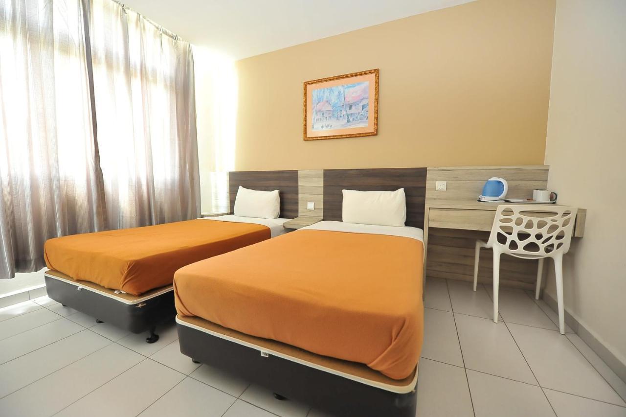 Hotel Suria Malaqa Малакка Экстерьер фото