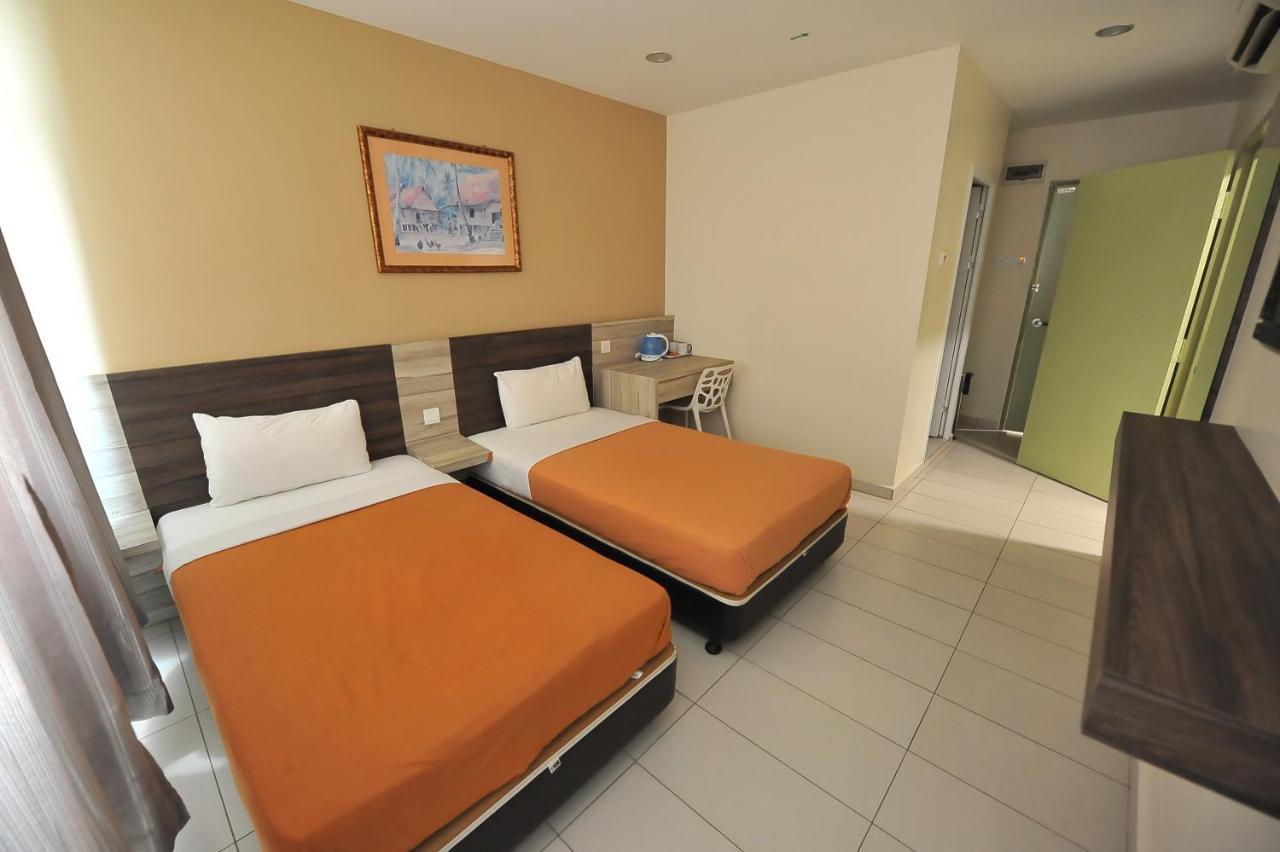 Hotel Suria Malaqa Малакка Экстерьер фото