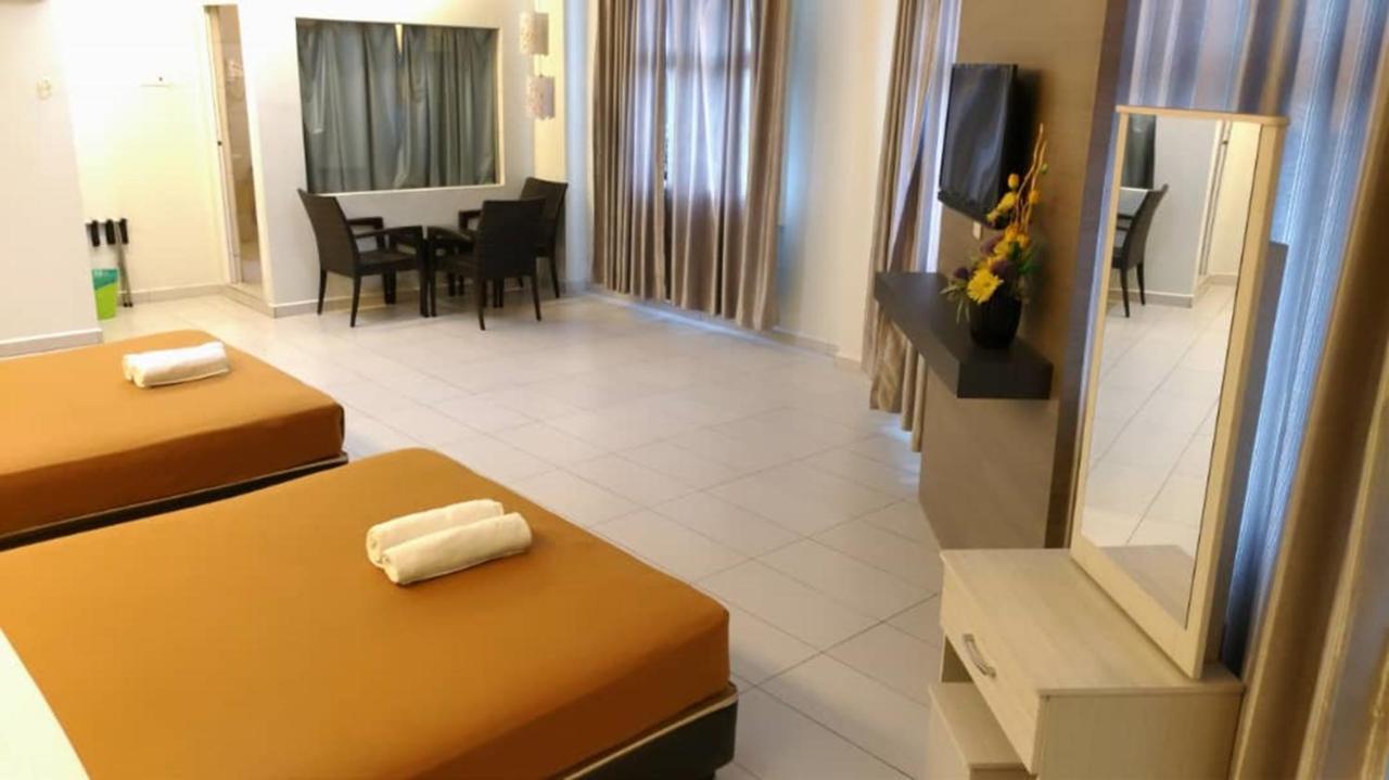 Hotel Suria Malaqa Малакка Экстерьер фото