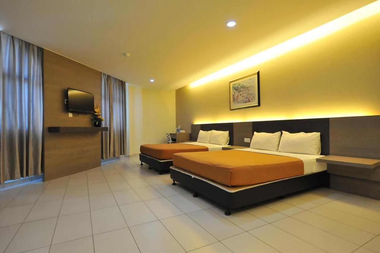 Hotel Suria Malaqa Малакка Экстерьер фото