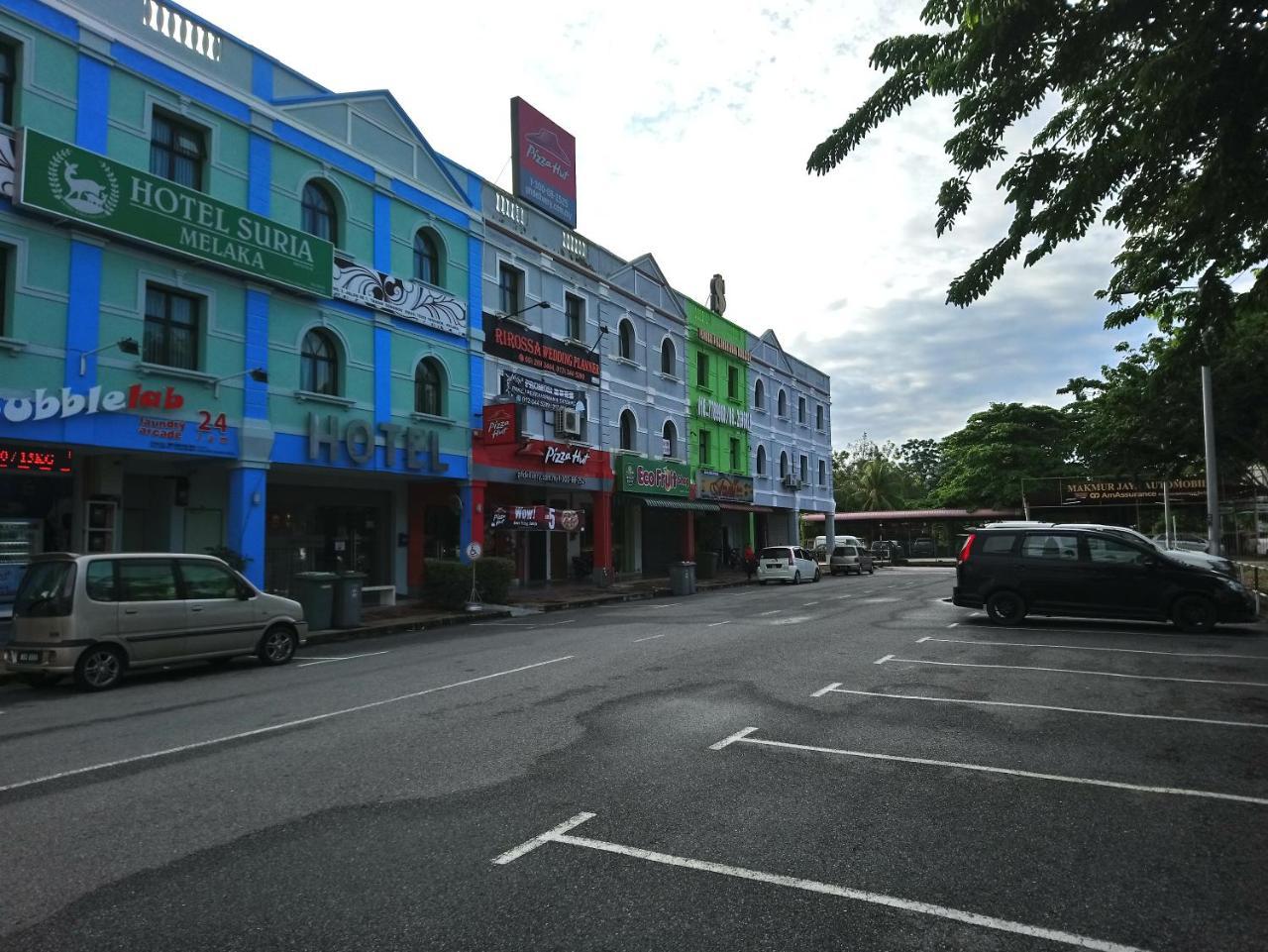 Hotel Suria Malaqa Малакка Экстерьер фото
